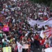 CNTE vuelve a las calles y amenaza con paralizar Reforma