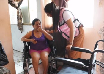 DIF Gómez Palacio atiende solicitudes de aparatos auxiliares en diversas colonias