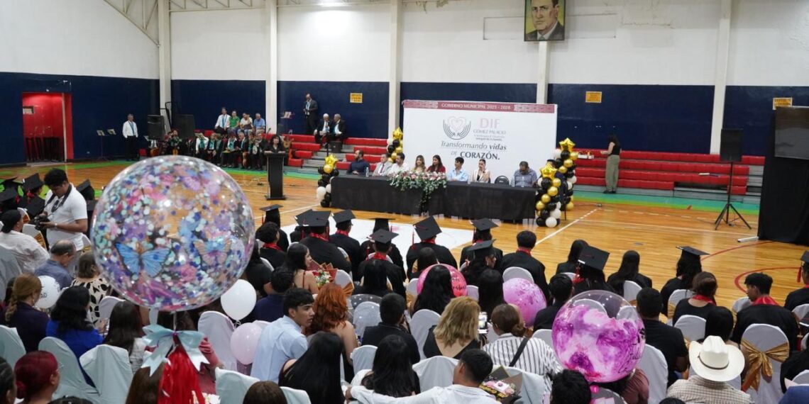 Celebran graduación de beneficiarios de PAMAR Gómez Palacio
