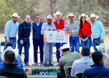 Esteban y Toño ¡Al 100 con el campo!; respaldan a productores de ganado