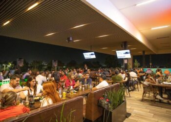 Temporada de graduaciones dejaría una derrama superior a 200 mdp en Durango