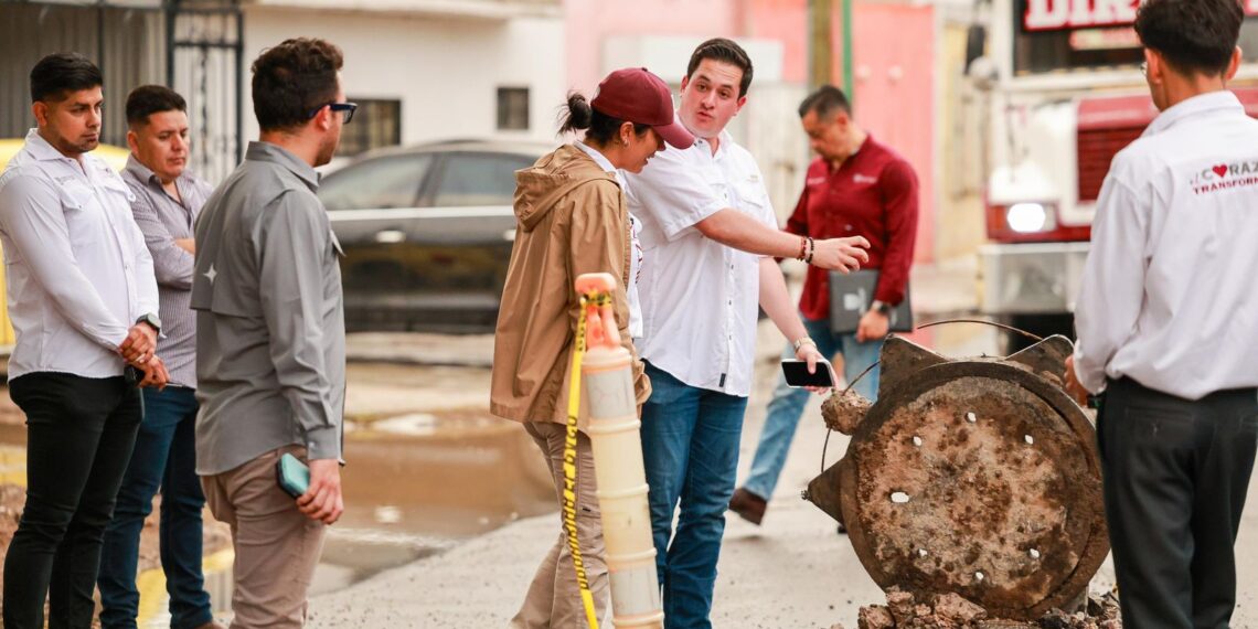 Supervisa Betzabé Martínez obras de drenaje y pavimentaciones en Zona Urbana de Gómez Palacio
