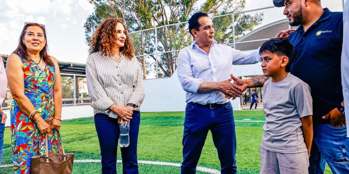 ¡Ya se armó la diversión en el Parque Lineal Ferrocarril! Toño inaugura área de juegos