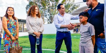 ¡Ya se armó la diversión en el Parque Lineal Ferrocarril! Toño inaugura área de juegos