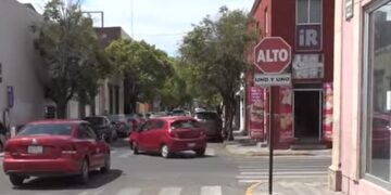 Sistema “uno y uno” mejora seguridad vial y prioriza al peatón en Durango