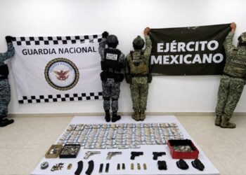 Ejército Mexicano, Guardia Nacional y Fiscalía General de la República, aseguraron un inmueble, armas y numerario en el municipio de Durango, Dgo.
