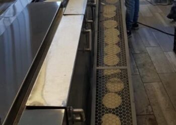 Almacenar tortillas calientes en hieleras representa un riesgo para la salud