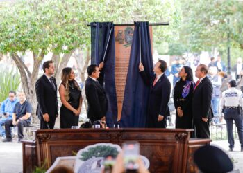 Durango honra su historia: Esteban y Toño conmemoran 463 años de un camino de legado y grandeza