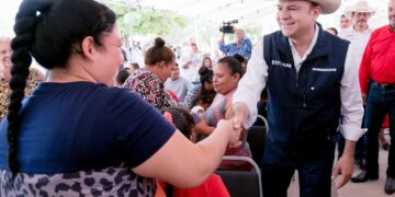 Productores de Gómez Palacio reciben 25 toneladas de suplemento alimenticio para mejorar la alimentación de su ganado caprino y reducir sus costos de producción