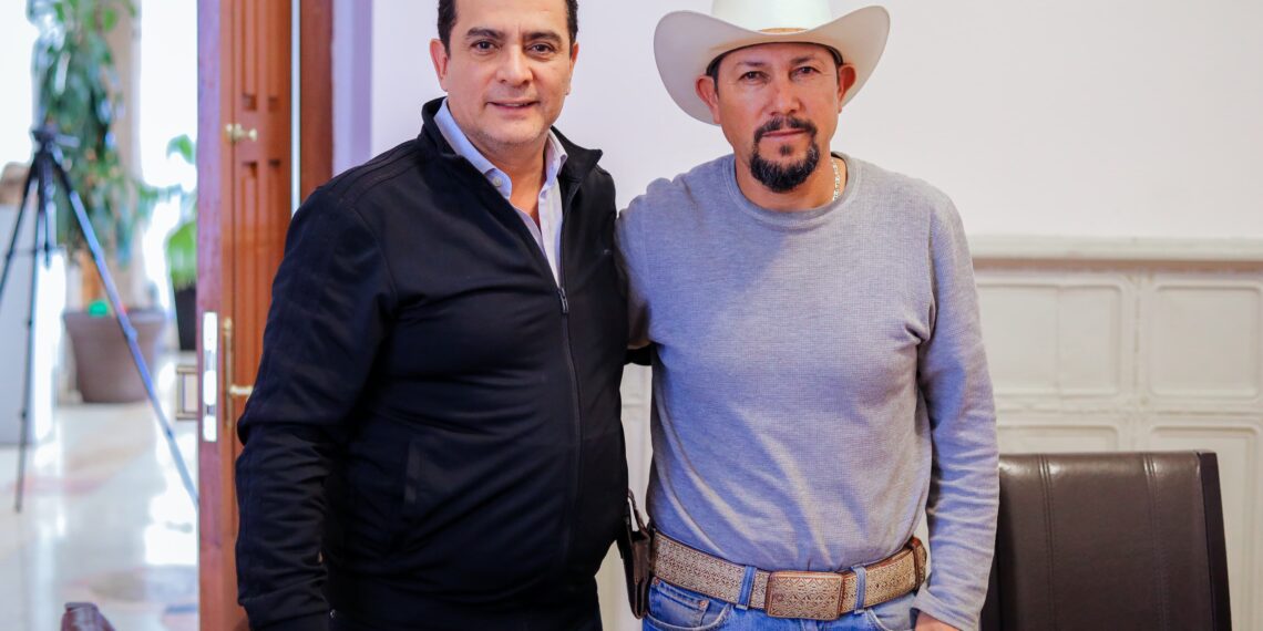 Fortalece Toño Ochoa un gobierno cercano que escucha y resuelve a la gran familia duranguense
