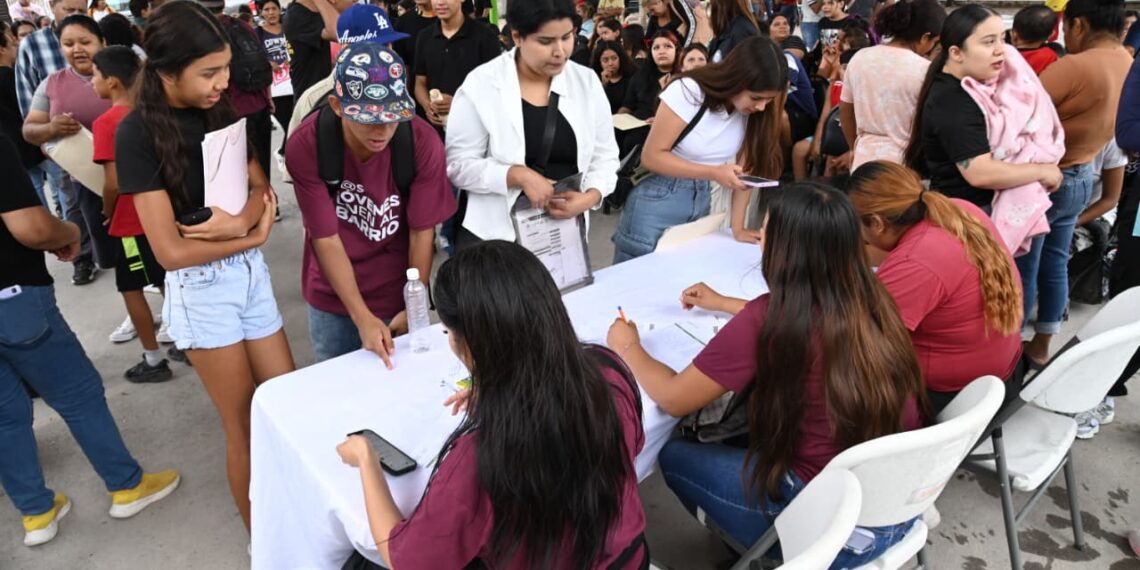 Gobierno de Betzabé Martínez inicia segunda convocatoria del programa federal «Jóvenes Unen al Barrio» en ejido El Compás