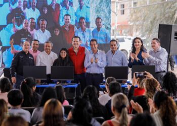 Llevan Esteban y Toño más obra y mejores oportunidades educativas a la oriente de Durango