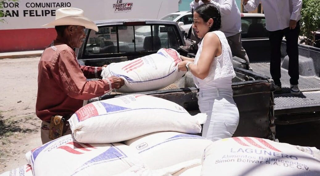 Gobierno de Betzabé Martínez fortalece al campo con entrega de suplemento alimenticio para productores caprinos