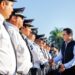 Reconocimiento a la vocación de servir; Toño Ochoa condecora a elementos de Seguridad Pública