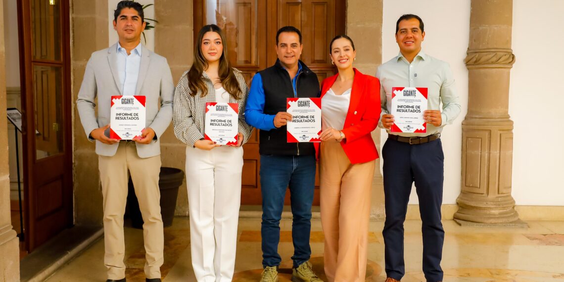 Entregan regidoras y regidores del PRI primer informe de actividades