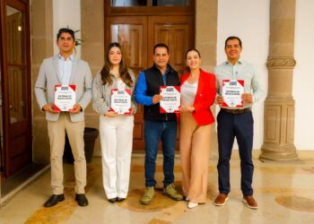 Entregan regidoras y regidores del PRI primer informe de actividades