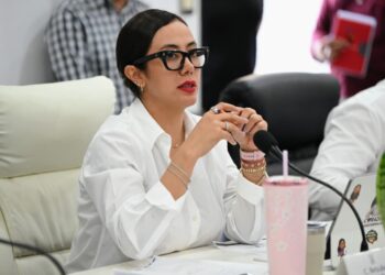 Betzabé Martínez llama a reforzar prevención de violencia en planteles educativos