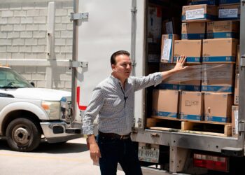 Llegan medicamentos e insumos a hospitales y centros de salud de diferentes regiones de Durango