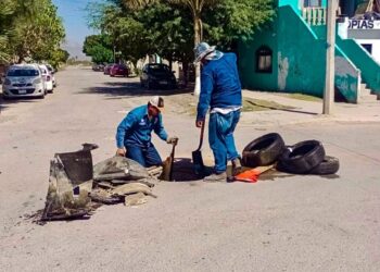 SIDEAPA refuerza acciones de limpieza en alcantarillas del fraccionamiento Bosque Real
