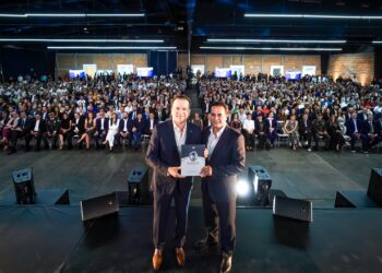 Avanza Durango por el buen camino; presenta Toño Ochoa 4 años de resultados