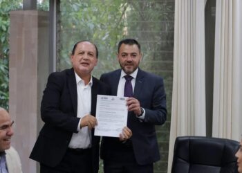 Firman convenio Poder Legislativo y FECA