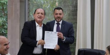 Firman convenio Poder Legislativo y FECA
