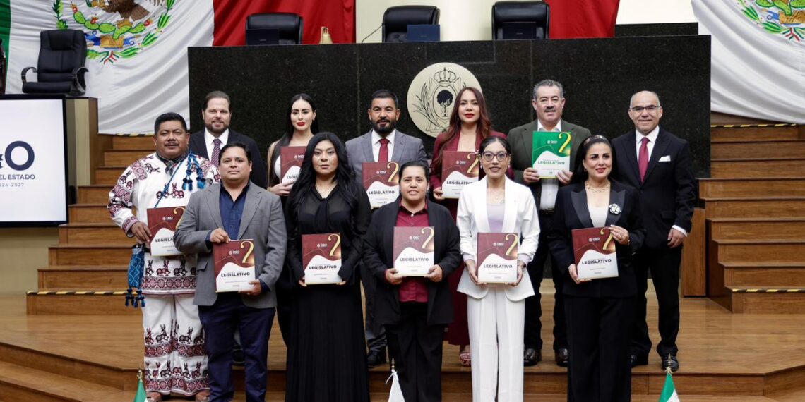 Presenta Grupo Parlamentario de la Cuarta Transformación Informe Legislativo