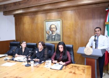 Reconoce Noel Fernández inversión de Esteban para garantizar abasto de medicamento