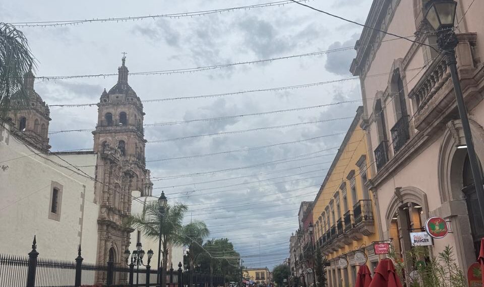 Reintegran a la sociedad y familia a un centenar de personas en situación de calle en Durango