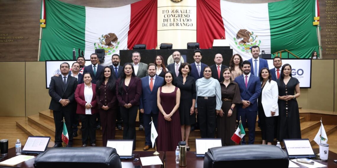 Reconocen diputados avances y retos de Durango
