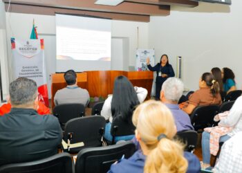 Fortalece Toño Ochoa la protección de datos personales del Gobierno Municipal