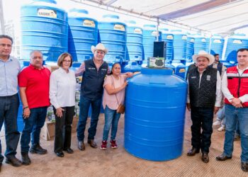 Con nuevas calles, obras de agua y drenaje y más patrullas, el gobernador Esteban Villegas mejora la vida de las familias de Guadalupe Victoria