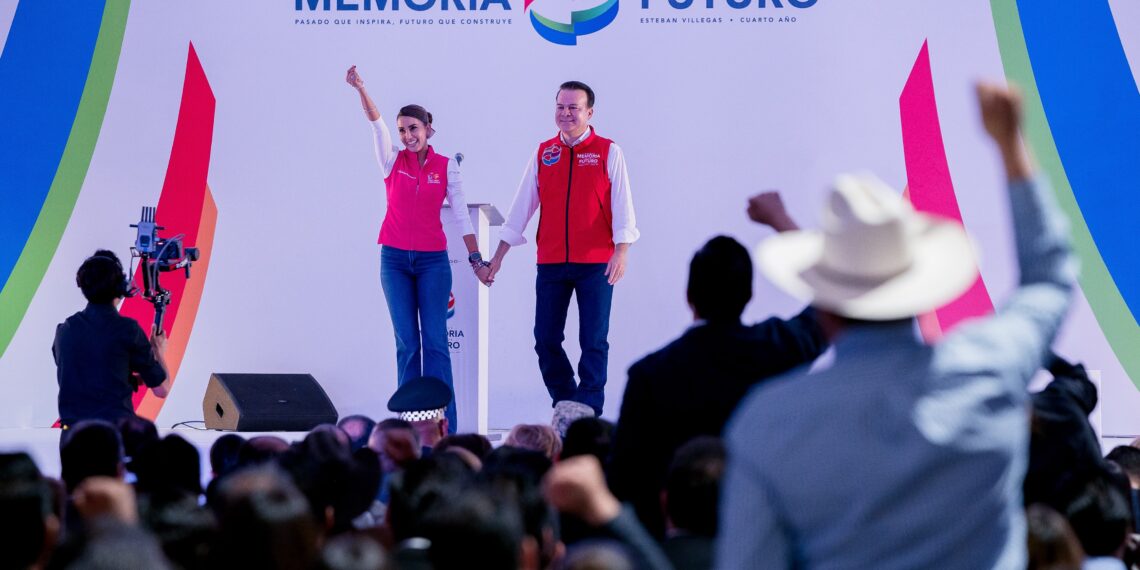 “El futuro se construye desde el corazón”: Esteban y Marisol hacen del DIF historias que cambian vidas