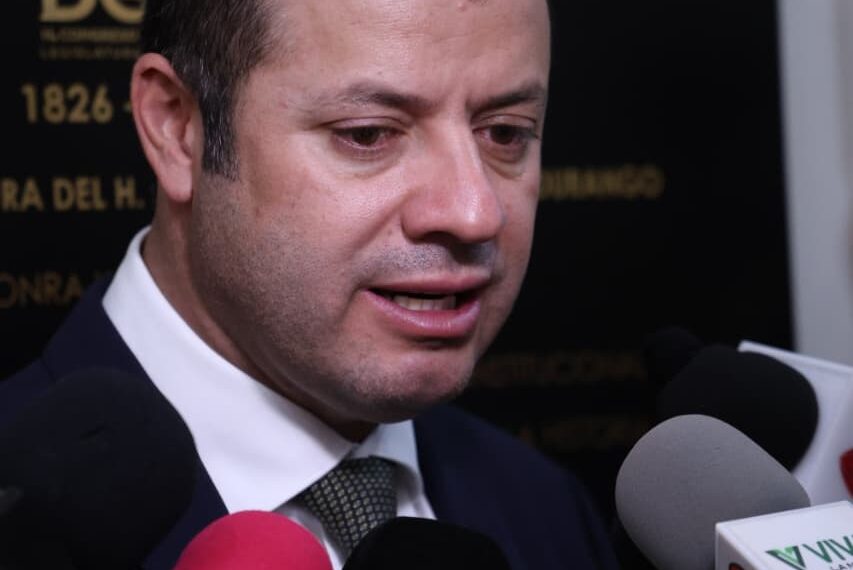 Reconocen resultados de Esteban en favor de las familias duranguenses .