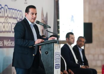 Atiende Toño Ochoa la salud de los más pequeños de la gran familia