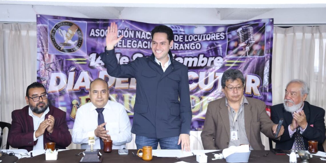 Locutores, son la voz de las familias duranguenses: Alejandro Mojica.