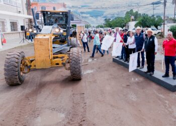 Con pavimento de concreto hidráulico y renovación de las redes de agua y drenaje, Esteban Villegas inicia obra que mejora la movilidad y conectividad en Guadalupe Victoria