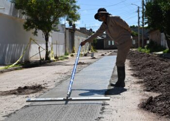 Universal avanza con obras que mejoran sus servicios y vialidades