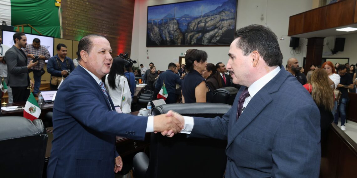 Reconoce Ernesto Alanís resultados en favor de las familias de Durango.