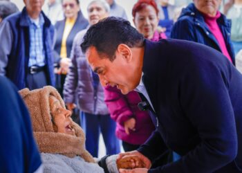 Lleva DIF Municipal atención directa a toda la gran familia duranguense: Toño Ochoa