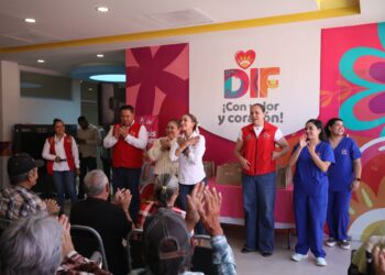 Entrega Marisol prótesis dentales a adultos mayores de Cuencamé y Tlahualilo