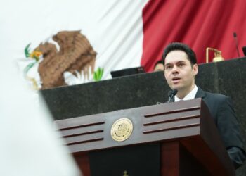 Blindar datos personales de estudiantes, propone Alejandro Mojica.