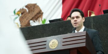Blindar datos personales de estudiantes, propone Alejandro Mojica.