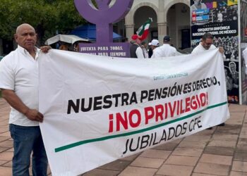 Jubilados denuncian pérdida de derechos laborales tras reforma constitucional