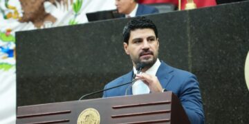 Propone Martín Vivanco recuperar escuelas de tiempo completo