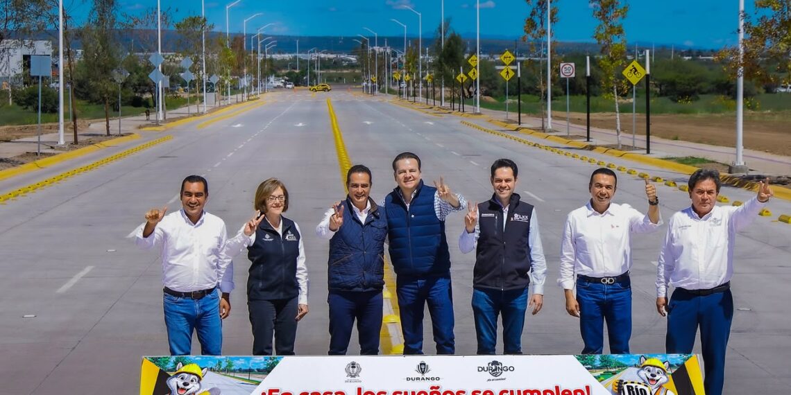 ¡Entregan Esteban y Toño 3a etapa de Río Grande!