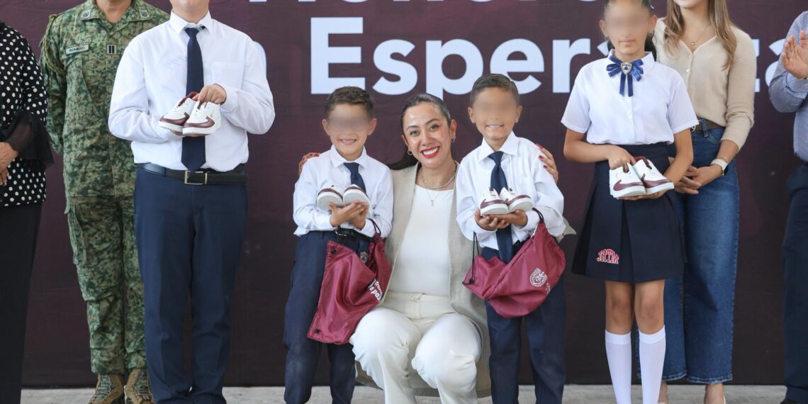 Fortalece Betzabé apoyo a la niñez con el programa “Transformando a Pasitos”