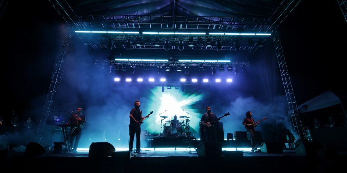 Enjambre hace vibrar a Durango con una noche de rock y emociones ante más de 15 mil personas