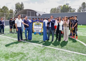 ¡Entrega Toño Ochoa 25 obras y tiene otras 20 listas para la gran familia