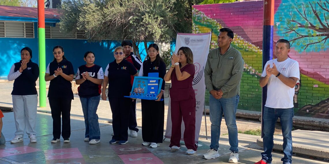 Asociación civil visita Internado infantil Francisco Zarco con obsequios y charla sobre valores